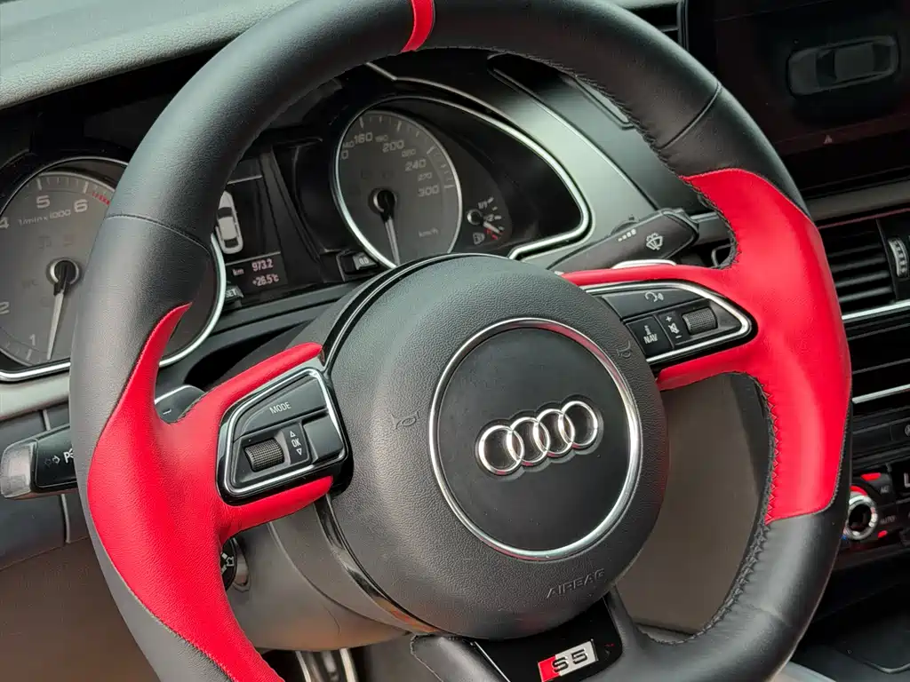Audi S5 2012 — фото 11