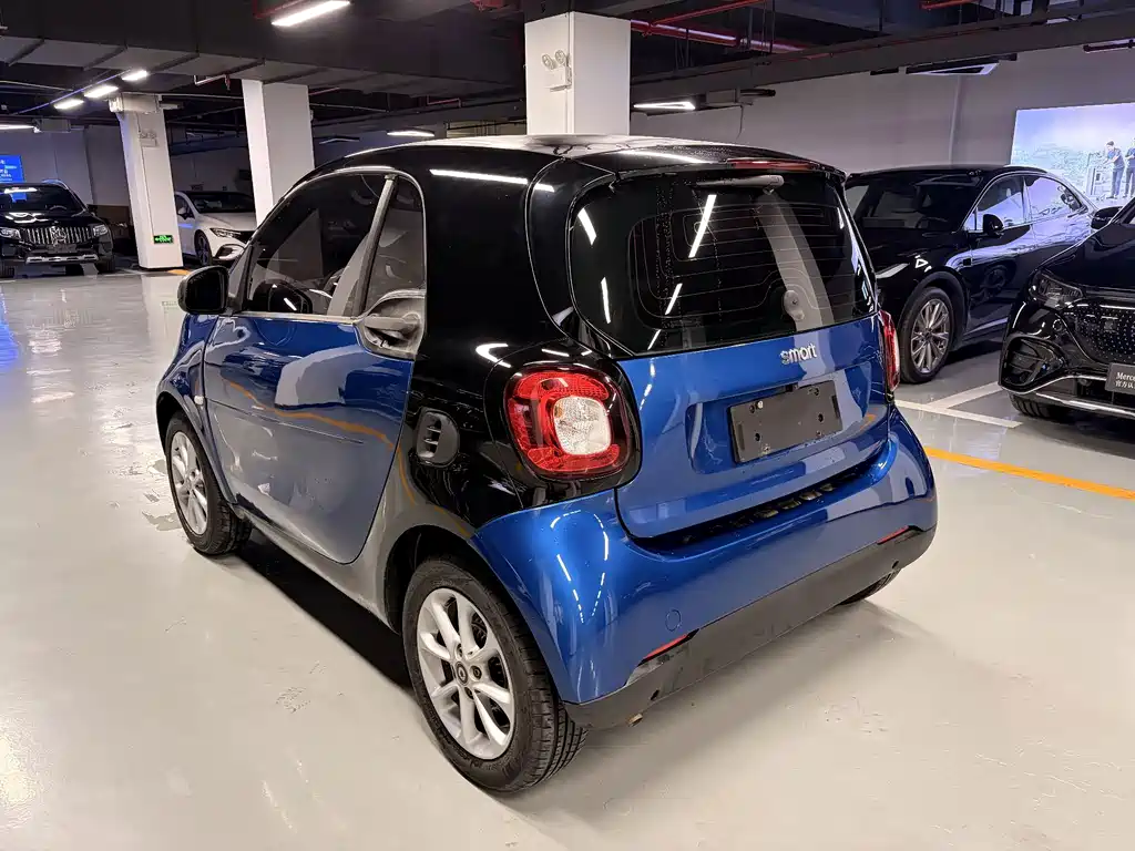 smart fortwo 2016 — фото 7