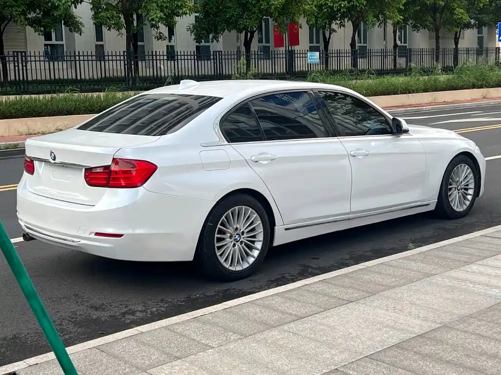 BMW 3 Series 2015