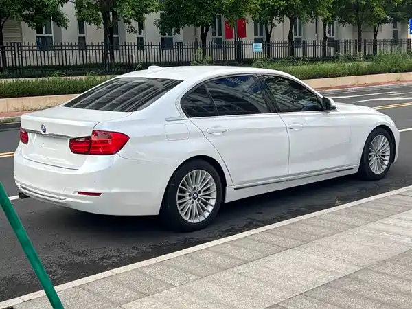 BMW 3 Series 2015