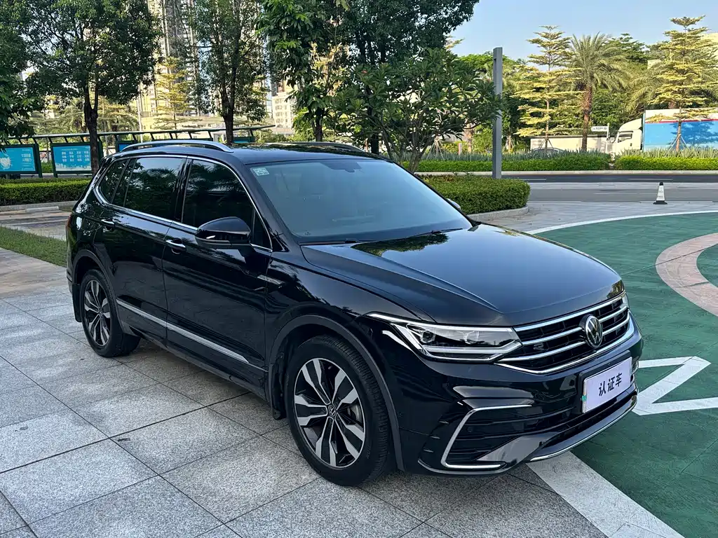 Volkswagen Tiguan L 2024