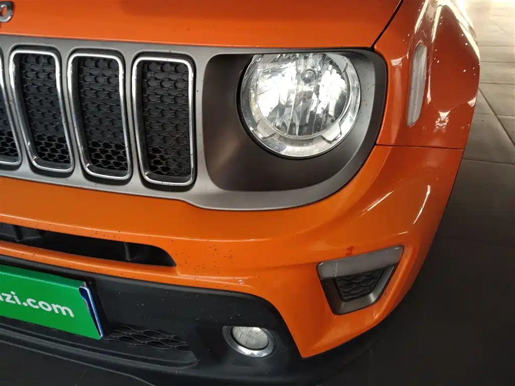 Jeep Renegade 2020 — фото 18