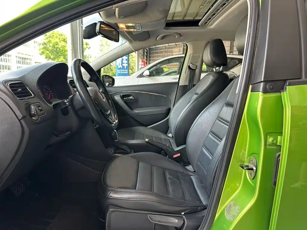 Volkswagen Polo 2014