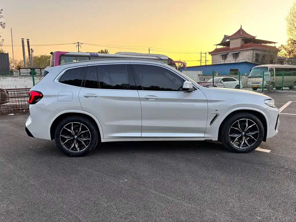 BMW X3 2022 — фото 4