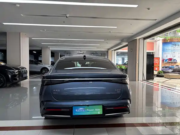 BYD Seal 07 DM-i 2025