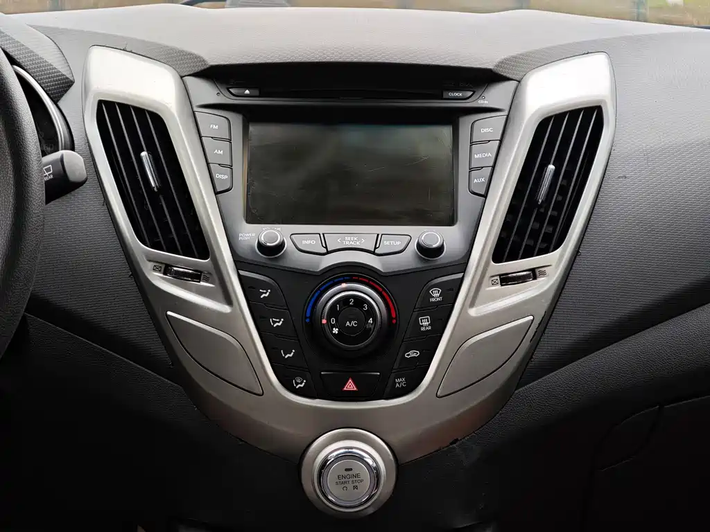 Hyundai Veloster 2015 — фото 22