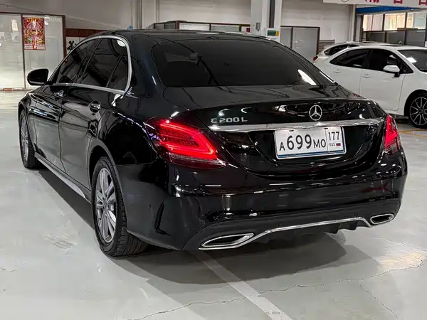 Mercedes-Benz C-Class 2021