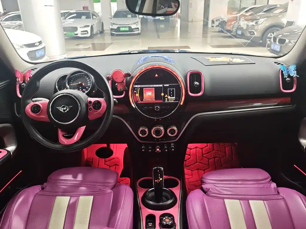MINI Countryman 2020 — фото 11