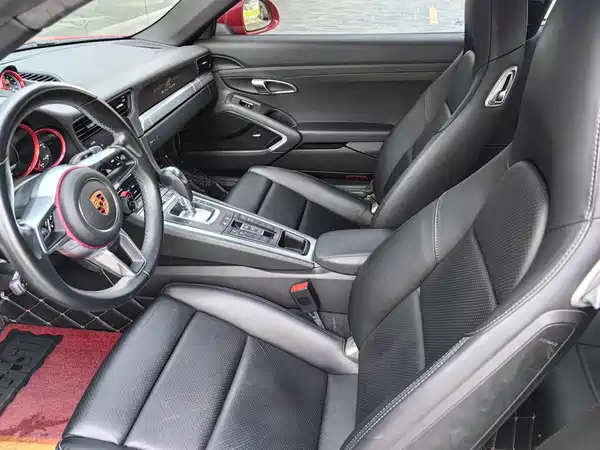 Porsche 911 2018