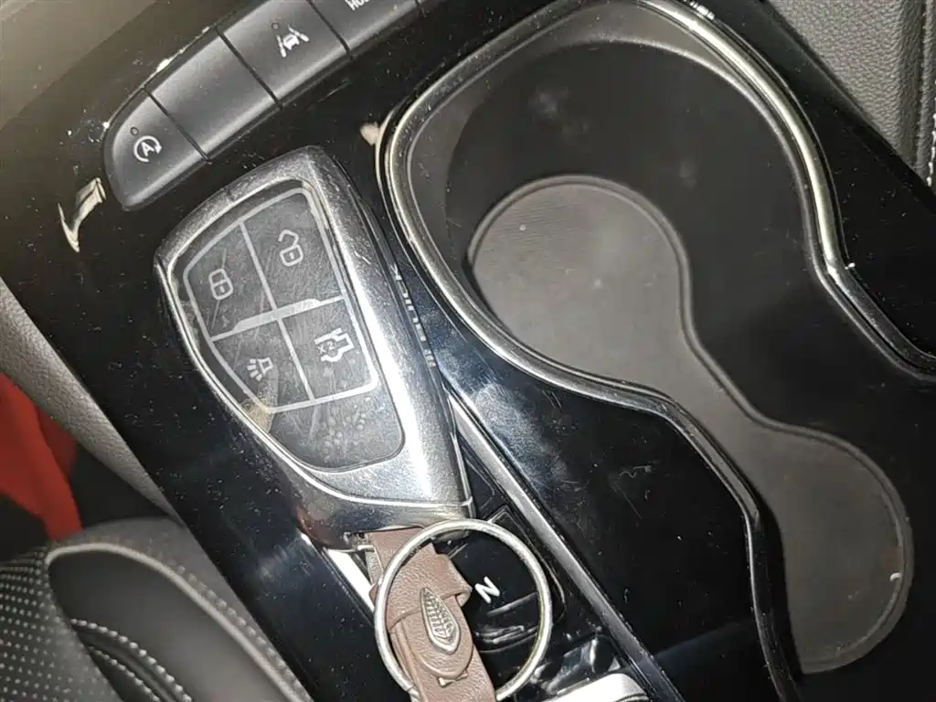 Buick Envision Plus 2023 — фото 9