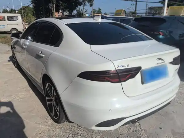 Jaguar XEL 2021