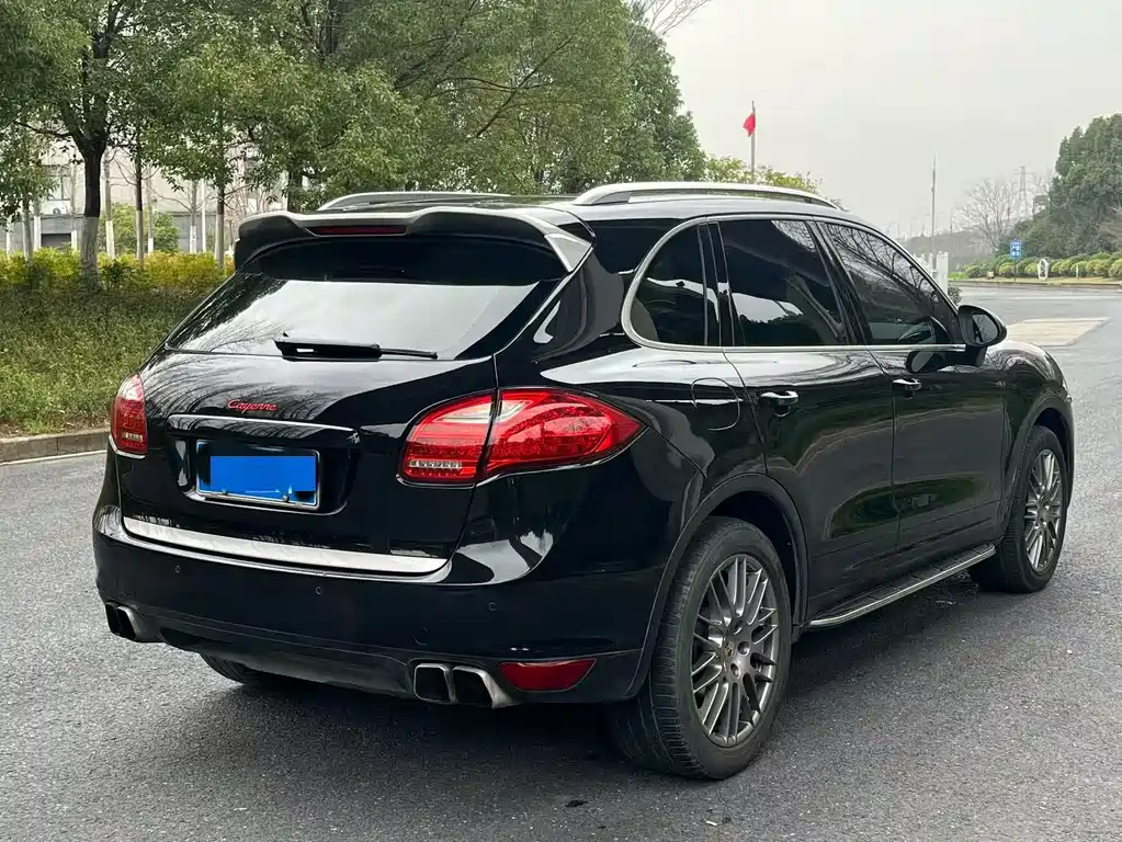Porsche Cayenne 2014 — фото 12