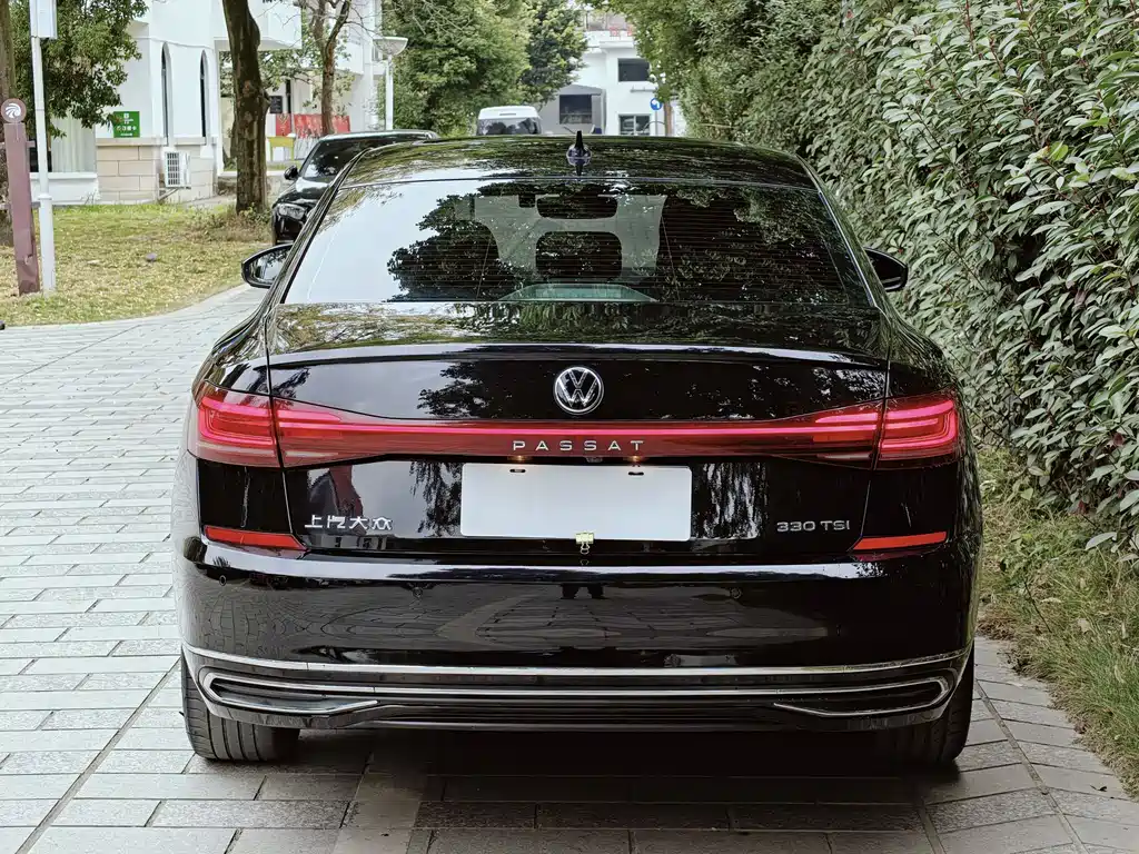 Volkswagen Passat 2022
