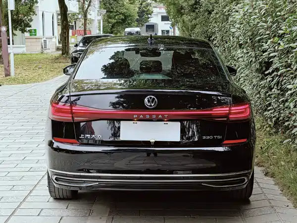 Volkswagen Passat 2022