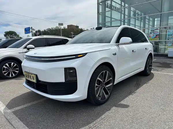 Li Auto L6 2024