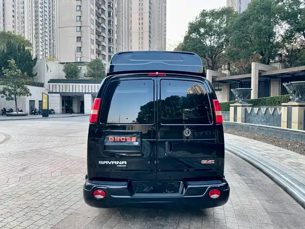GMC SAVANA 2017