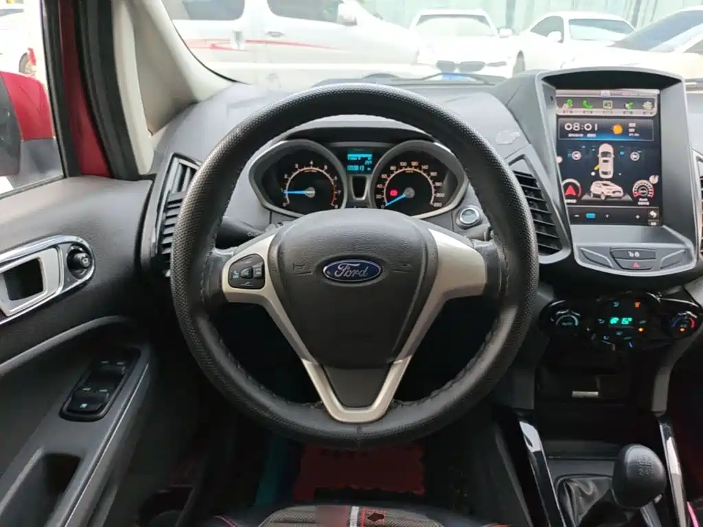 Ford EcoSport 2014 — фото 11
