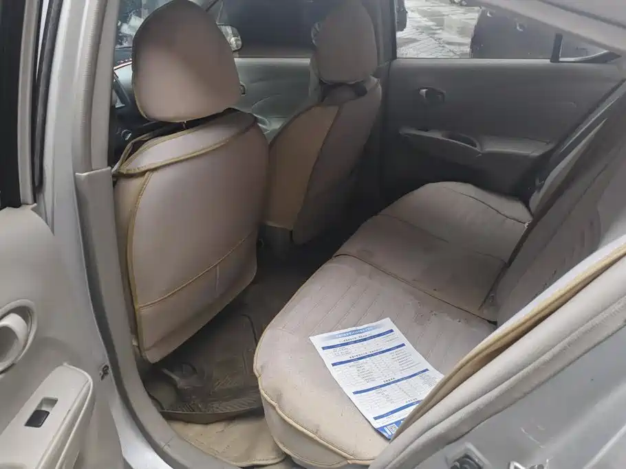 Nissan Sunny 2012 — фото 11
