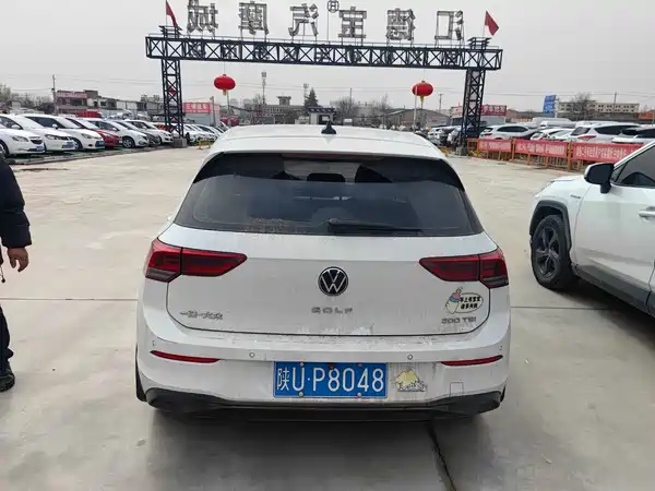 Volkswagen Golf 2021