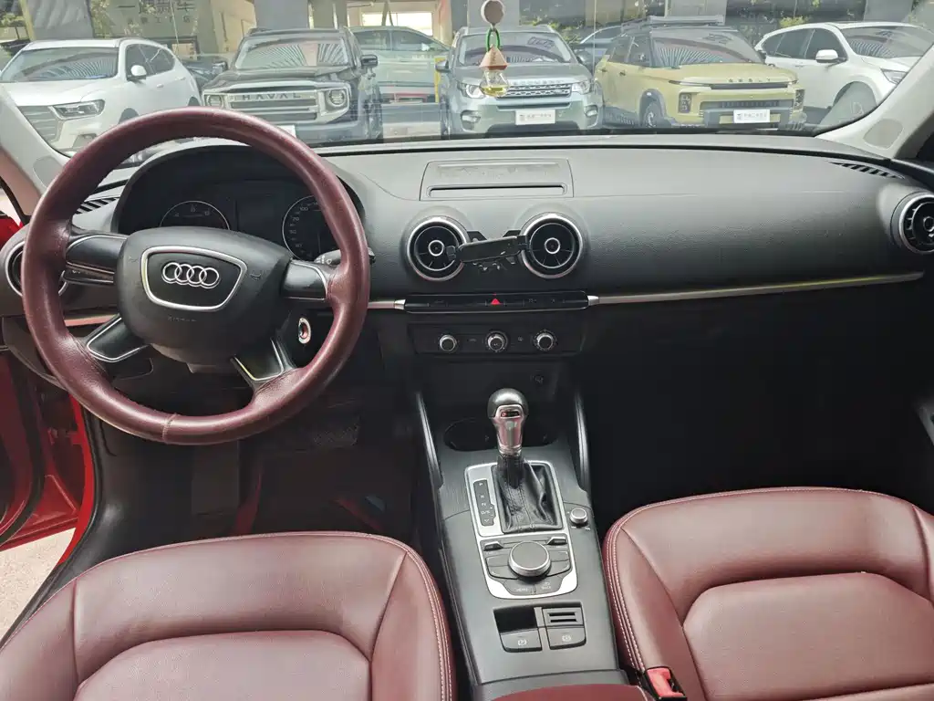 Audi A3 2015 — фото 9