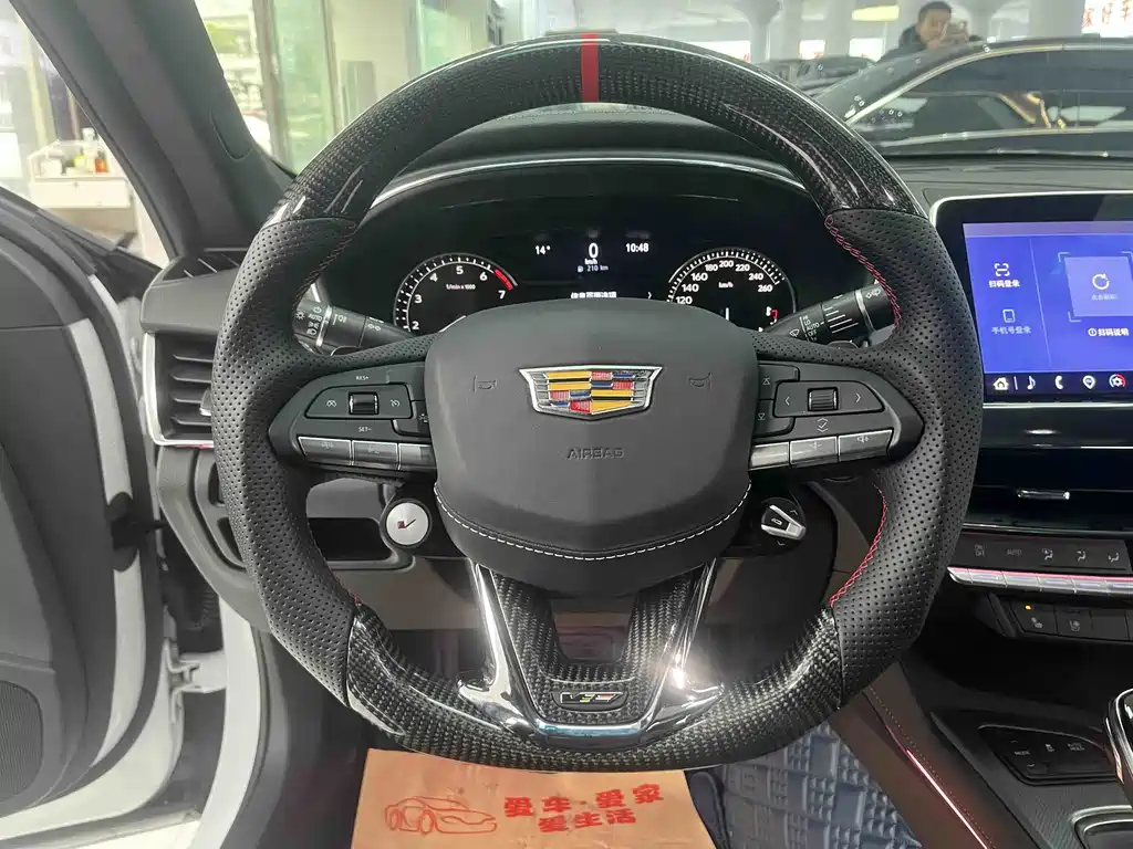 Cadillac CT5 2022 — фото 17