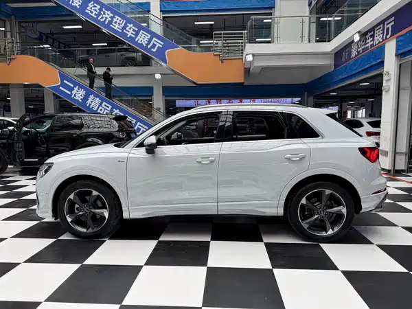 Audi Q3 2023