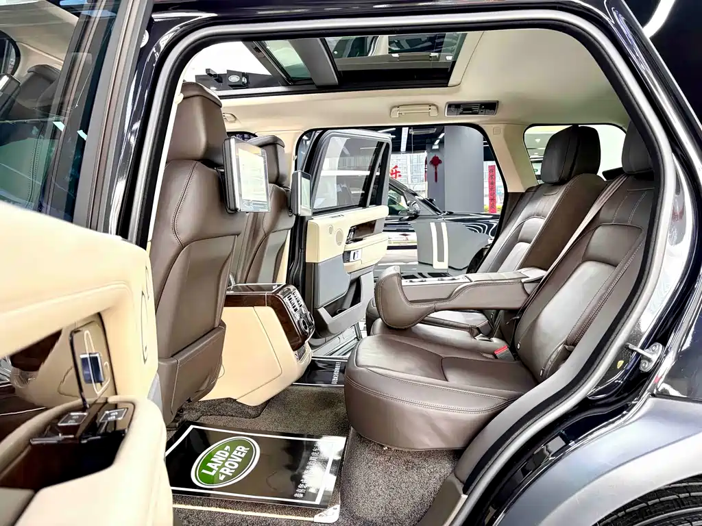 Land Rover Range Rover 2021 — фото 15