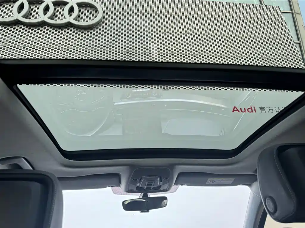 Audi A4L 2022 — фото 13