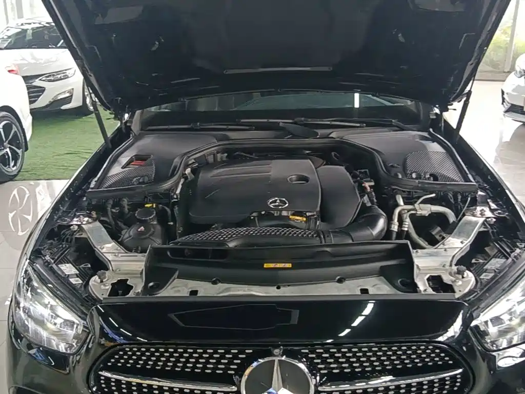 Mercedes-Benz E-Class 2022 — фото 20