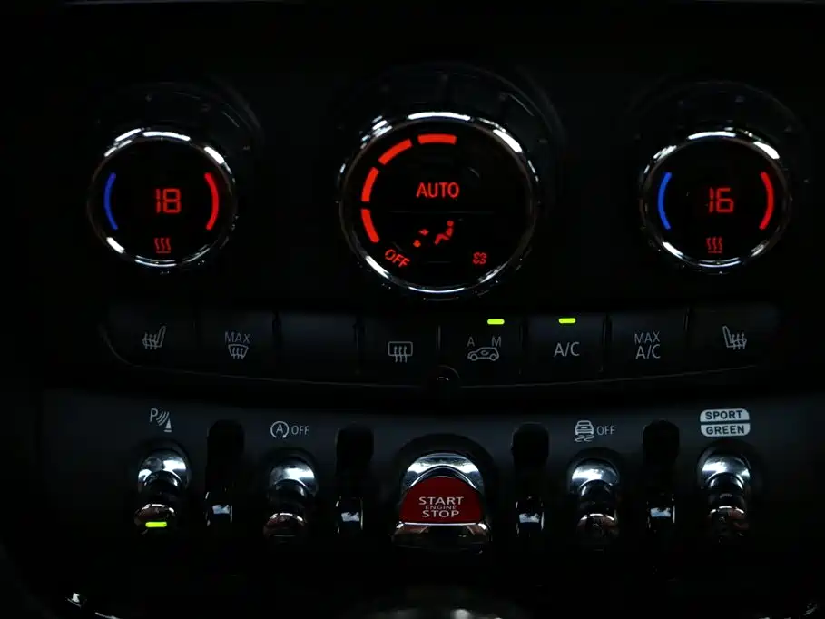 MINI Clubman 2021 — фото 26