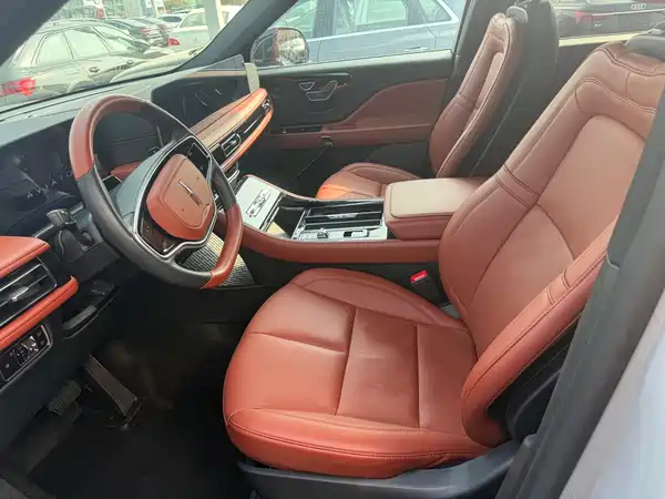 Lincoln Aviator 2024