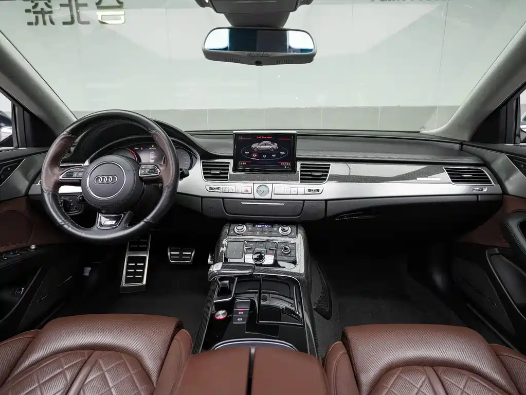 Audi S8 2014 — фото 13