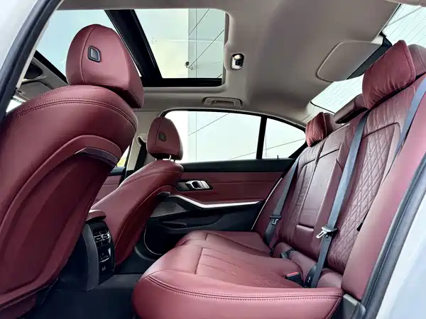 BMW 3 Series 2023