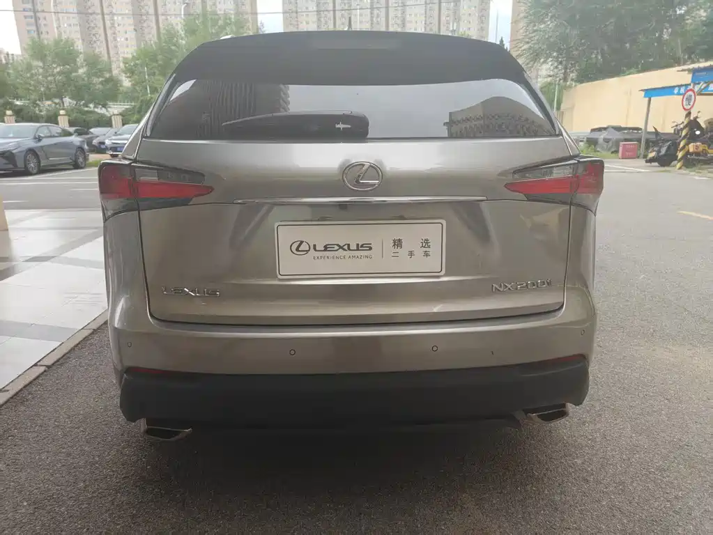 Lexus NX 2015 — фото 18