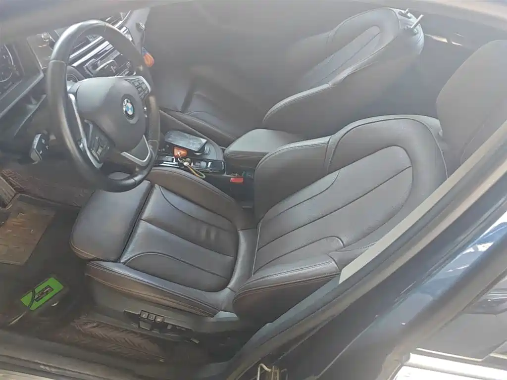 BMW X1 2018 — фото 15
