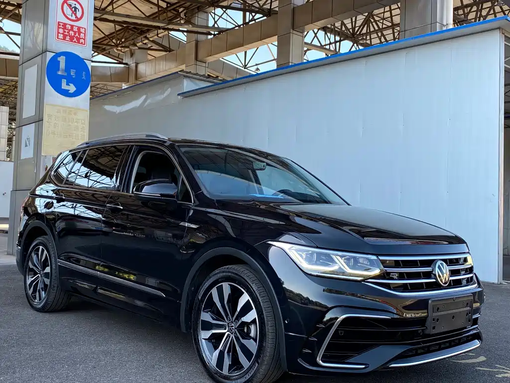 Volkswagen Tiguan L 2022