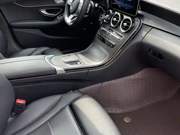 Mercedes-Benz C-Class 2021