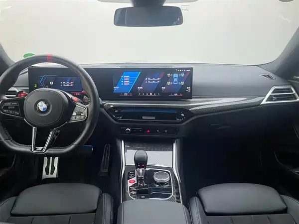 BMW M2 2025