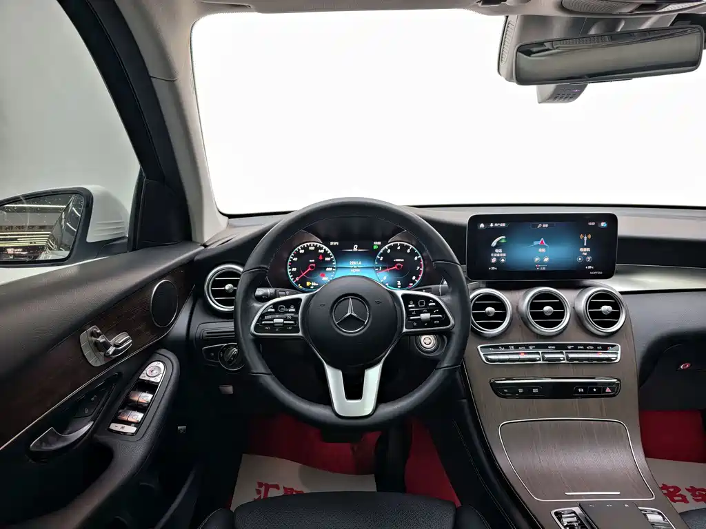 Mercedes-Benz GLC 2020 — фото 21