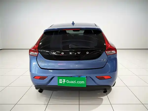 Volvo V40 2016