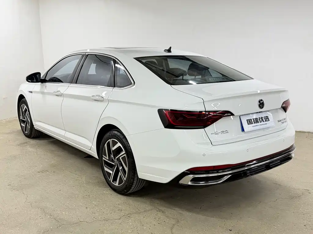 Volkswagen Sagitar 2023