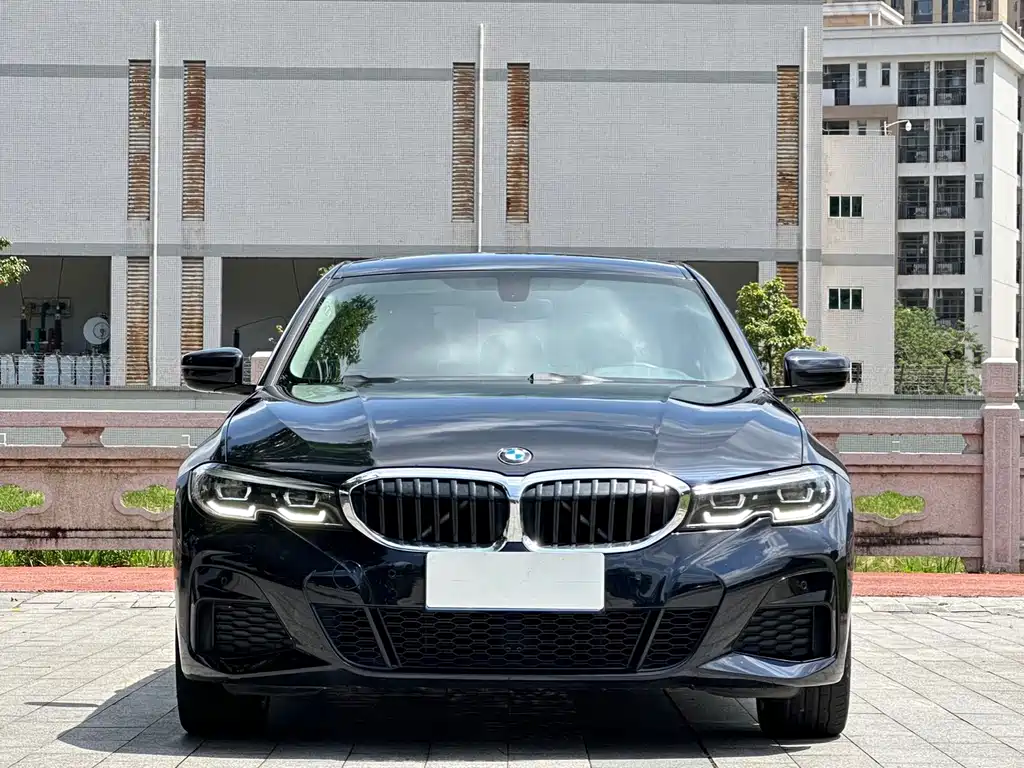 BMW 3 Series 2022