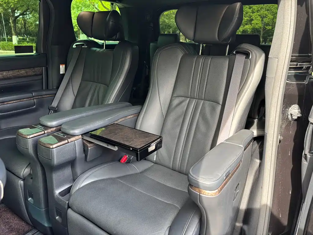 Toyota Vellfire 2019 — фото 20