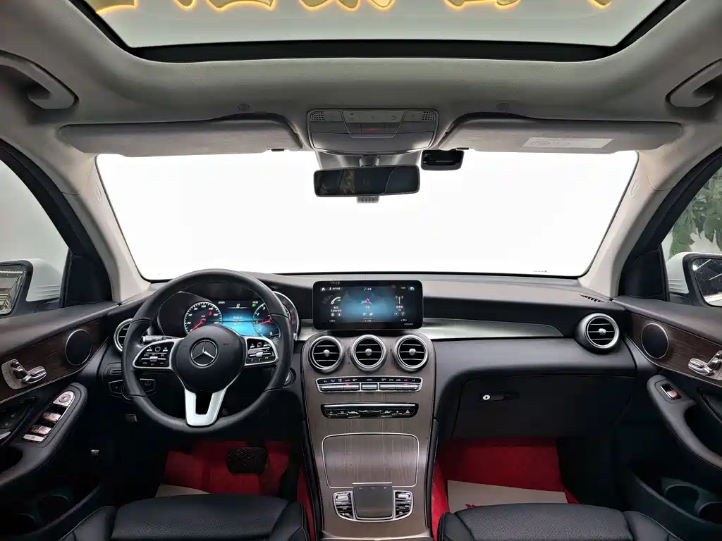 Mercedes-Benz GLC 2020 — фото 23