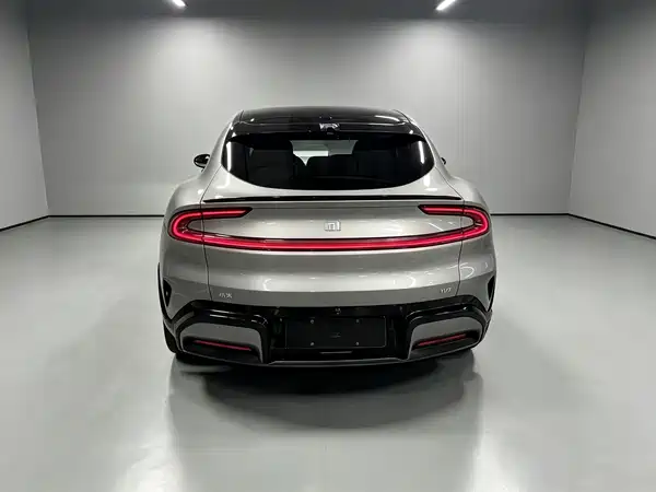Xiaomi YU7 2025