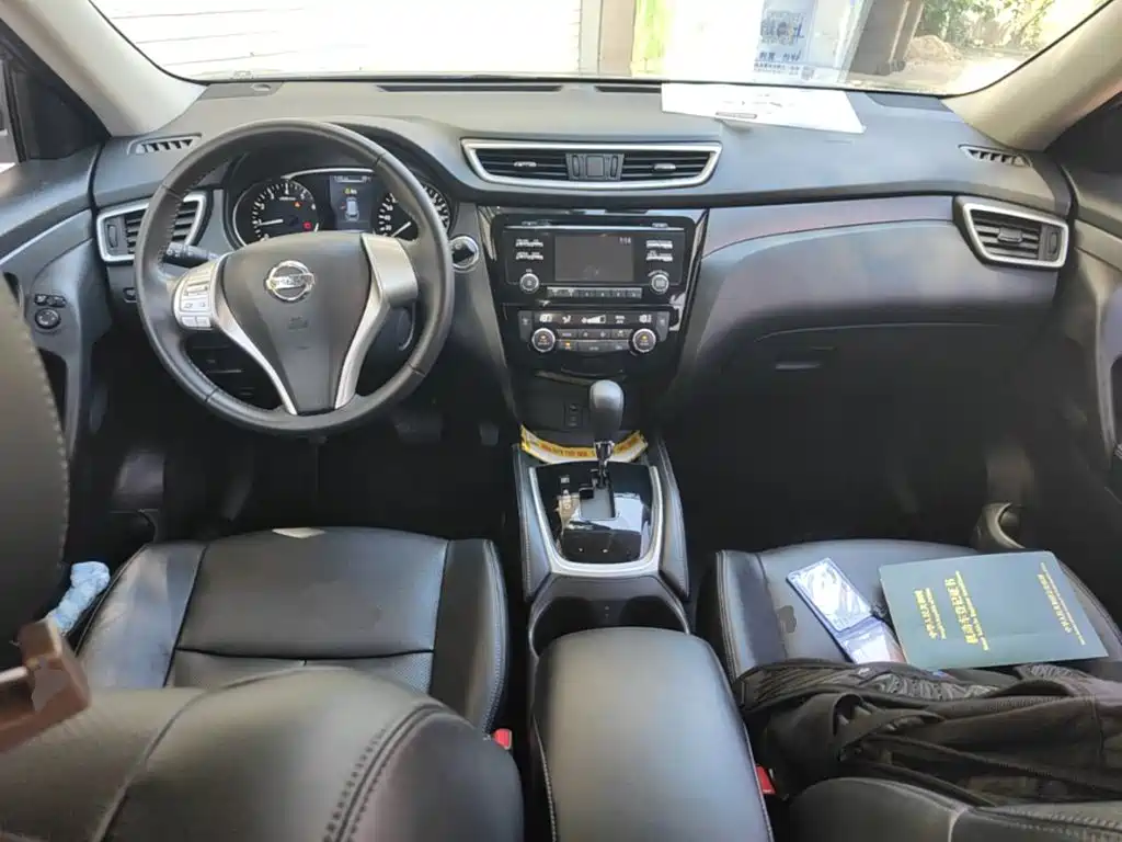 Nissan X-Trail 2017 — фото 10