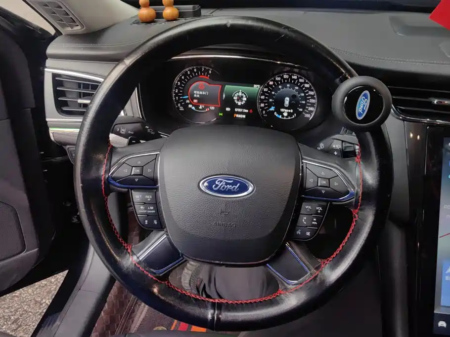Ford Taurus 2021 — фото 15