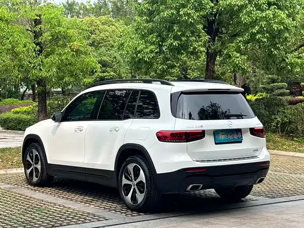 Mercedes-Benz GLB 2021