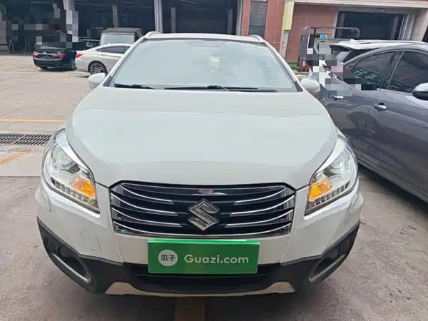 Suzuki S-Cross 2015