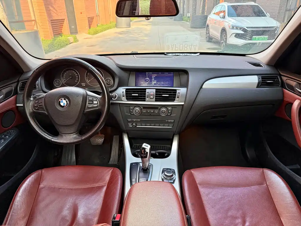 BMW X3 2012 — фото 10